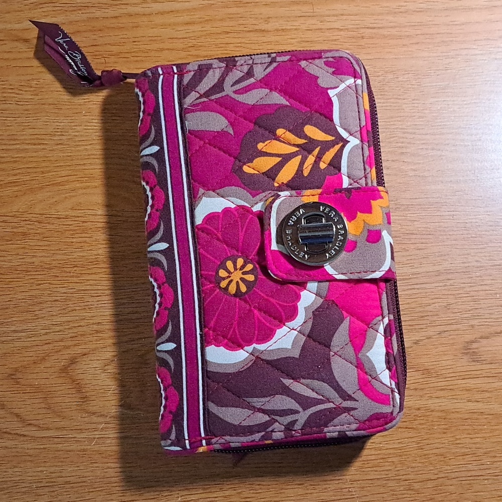 Vera Badley like new wallet.